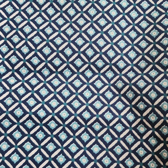 Croft & Barrow Pants Womens Size 14 Blue Geometric The Effortless Stretch Capri - Picture 2 of 7